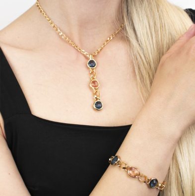 Pulsera Dorada con Zafiro Azul y Cristales de Durazno XBR996DZ