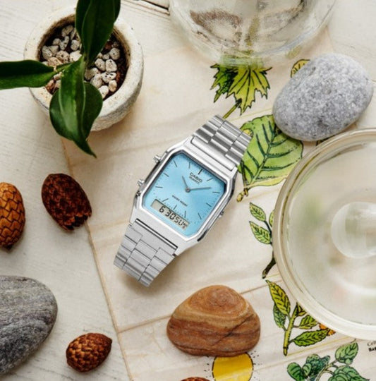 Orologio Donna Vintage Edgy Acciaio e Azzurro AQ-230A-2A1MQYES