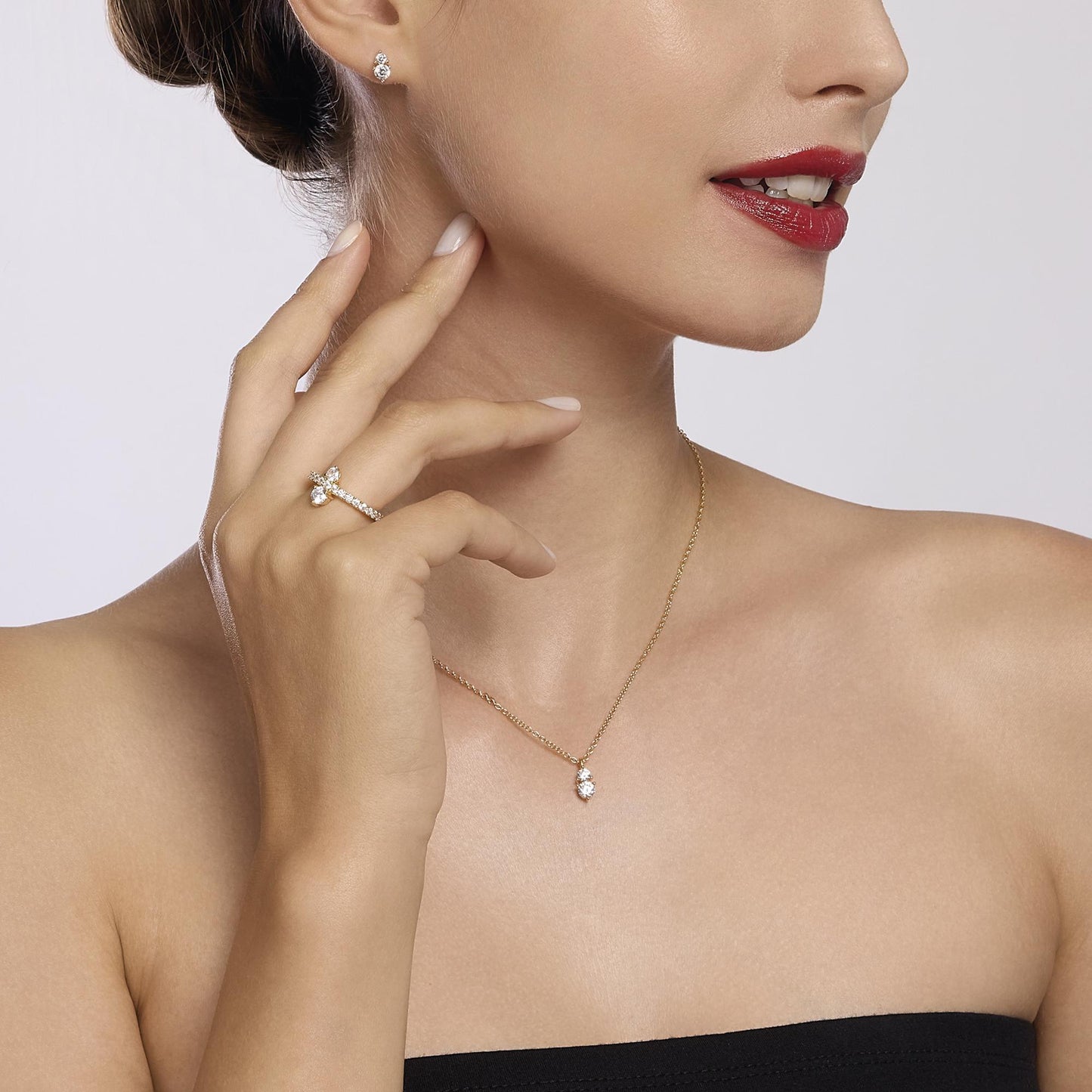 Orecchini Lobo Dorati Royal 563546