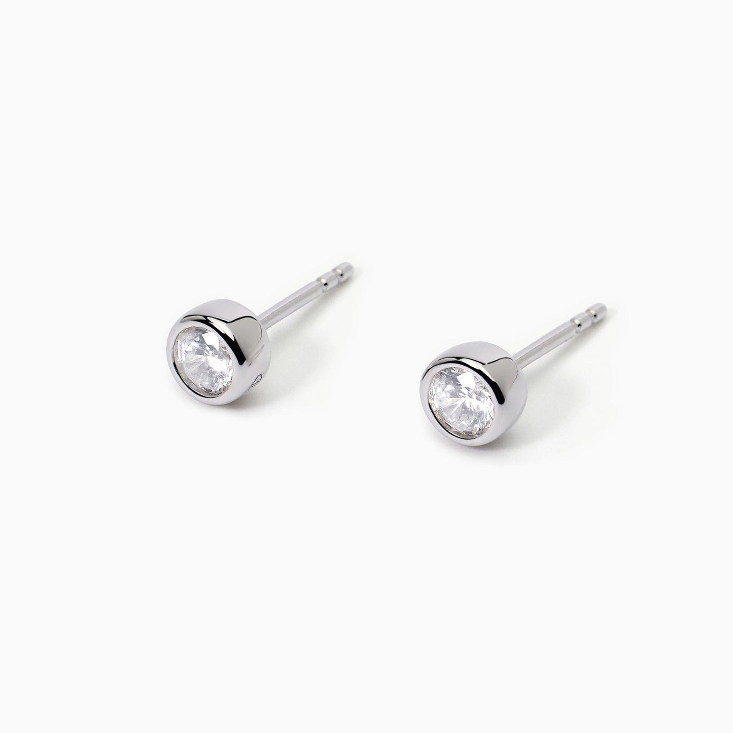Orecchini Punto Luce 4mm in Argento Shiny 563601
