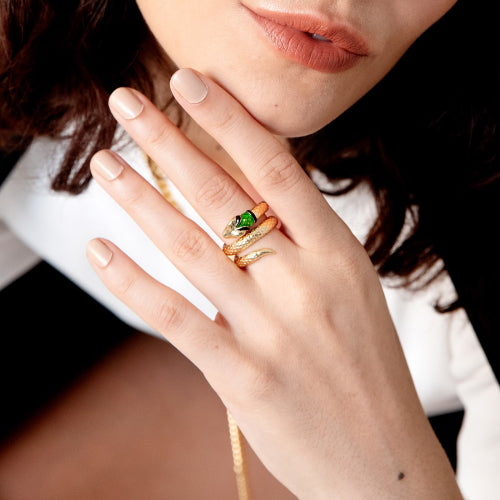 Anello Dorato a Spirale con Serpente Verde 008EXA0010000