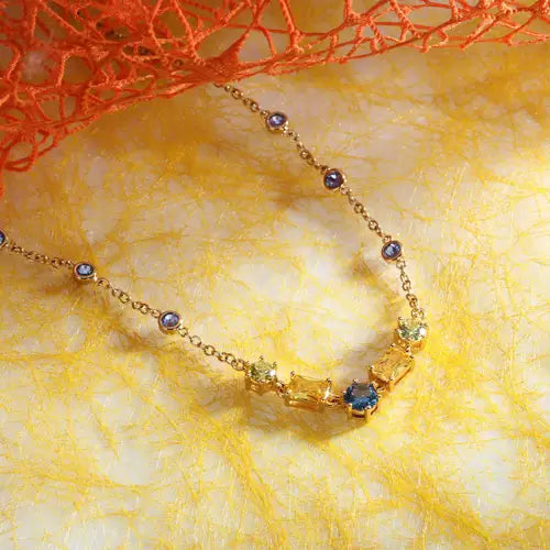 Collar Colores Dorados con Cristales Azules y Amarillos SAVY05