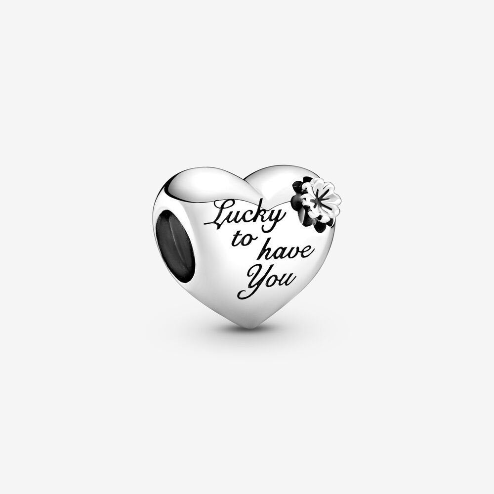Charm corazón y trébol de cuatro hojas 799364C00