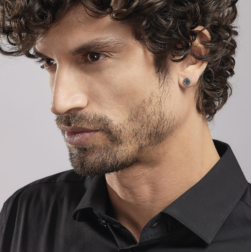 Orecchino Uomo con Borchie e Zirconi Neri 563483
