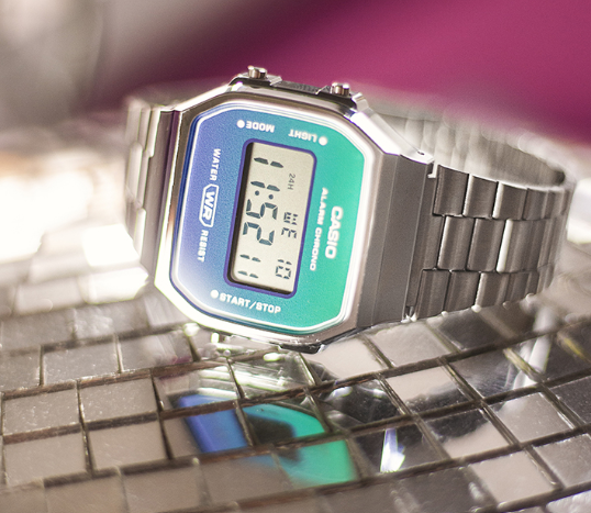 Orologio Con Cassa Quadrata Acciaio A168WER-2AEF
