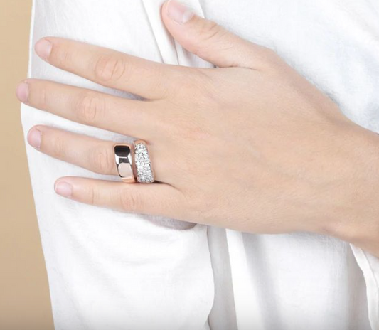 Anello Contrarié Rosato Fascia Pavè in Cubic Zirconia WSBZ01429.W