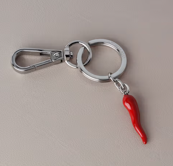Llavero Cuerno Rojo Hombre Lucky Charm SU7101