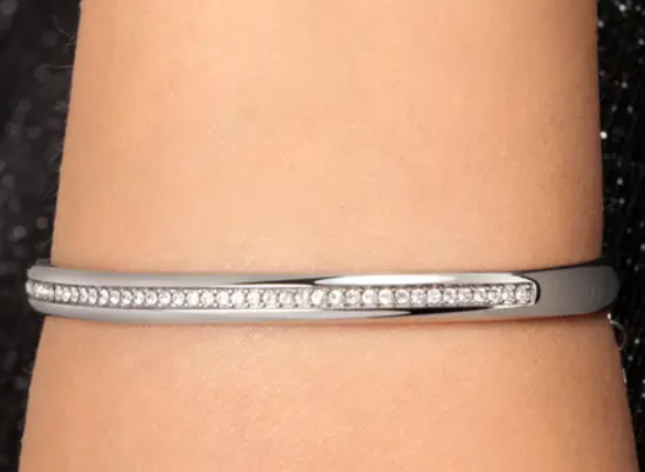 Pulsera Semirrígida con Piedras Blancas SAKM72