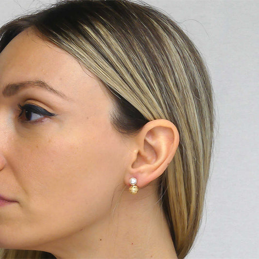 Orecchini con Perla e Boule Satinata Dorati OR638D