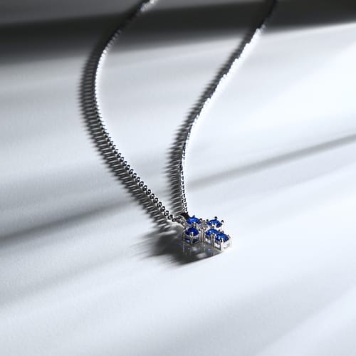 Collana Tesori con Croce e Pietre Blu e Bianche SAIW216