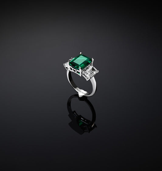 Anello Emerald con Zircone Verde J19AWJ05