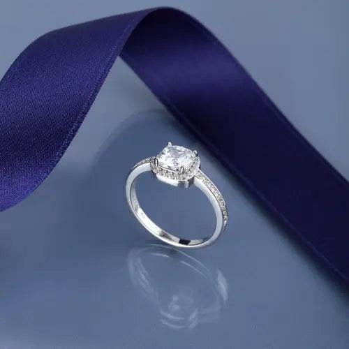Anillo Tesori de Plata con Circonitas SAIW115