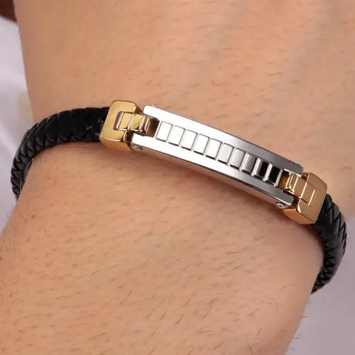 Brazalete Moody negro, dorado y acero SQH32 para hombre